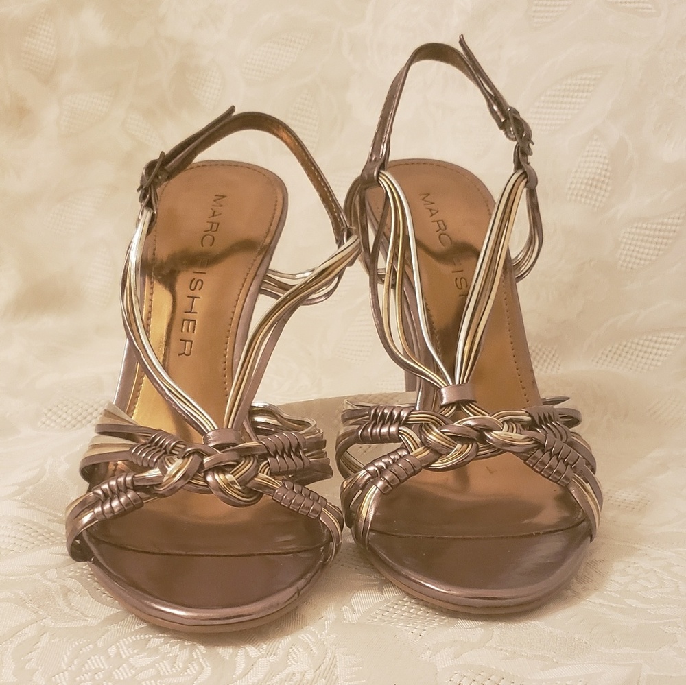 7 1/2 Marc Fisher open toe shoe